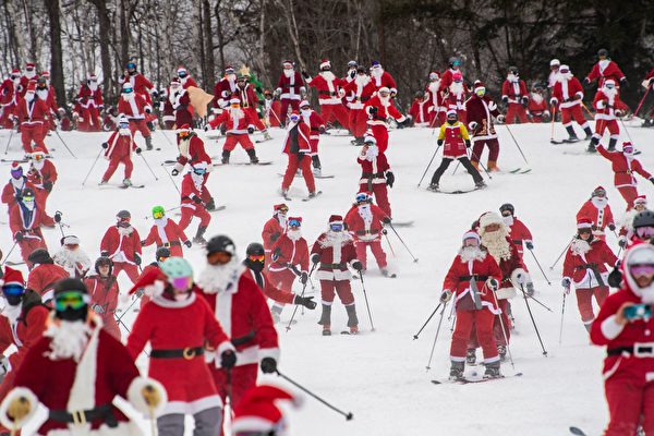 組圖：為籌善款 美國數百聖誕老人齊滑雪