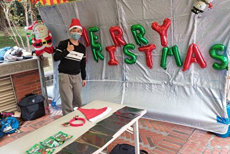 “圣诞礼品”跨系团队SFT推出刮刮乐平面图片到影像制作，作为应景的圣诞礼物。