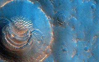 火星隕石坑內現「神祕形狀」 科學家困惑不解