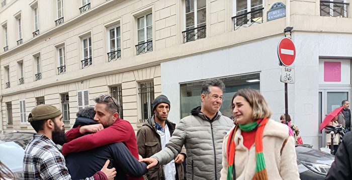 【快讯】巴黎爆枪击案 至少3死3伤