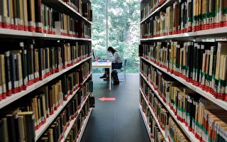 联邦机构调查学区从图书馆删除LGBT书籍