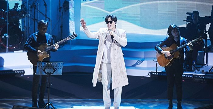 萧煌奇平安夜开唱 结合柔道演出全场叫好
