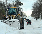 纽约水牛城四十年一遇暴风雪 至少17人死亡