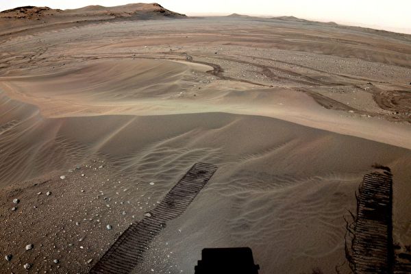 里程碑事件 毅力號開始在火星投放樣本管