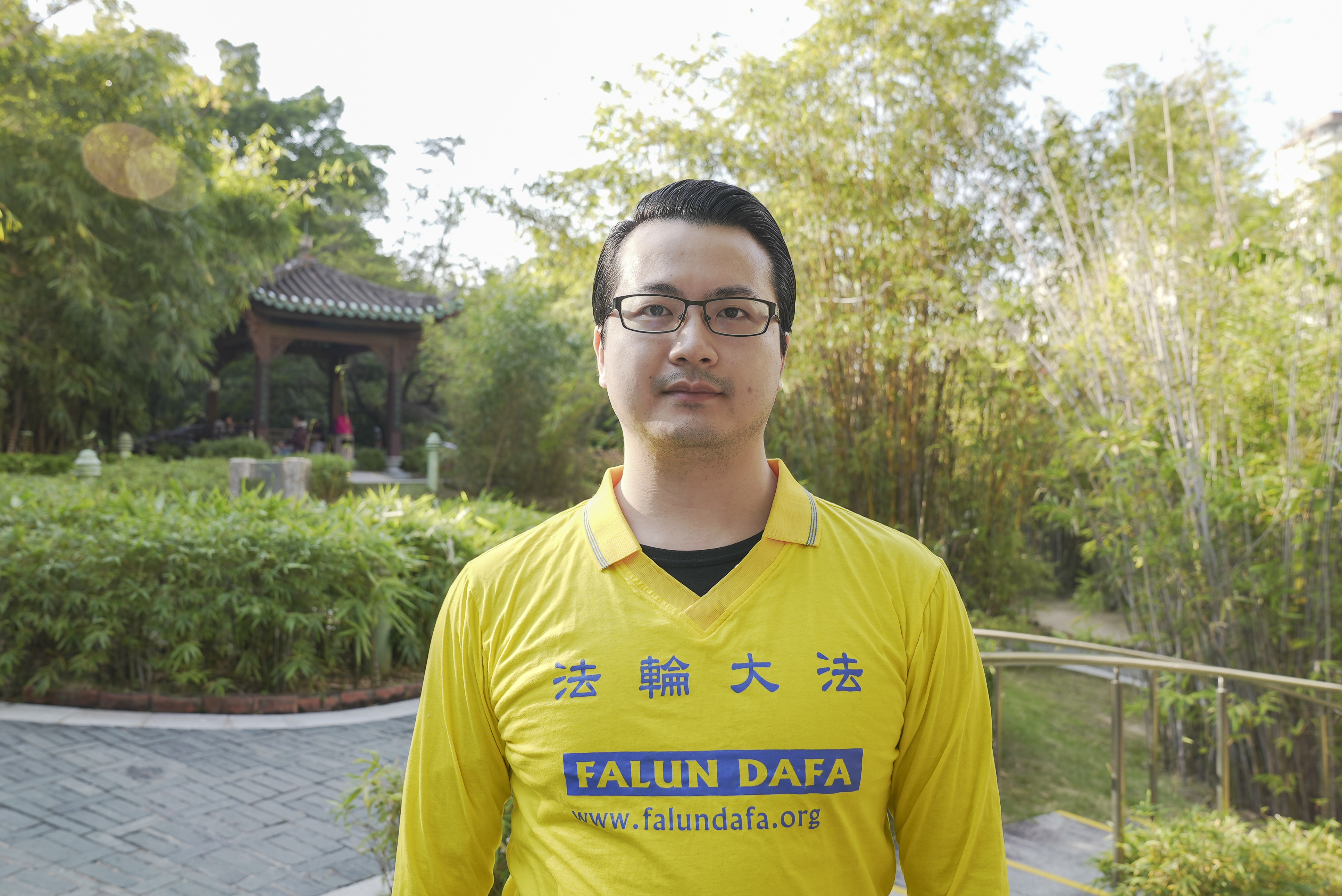 黃曉翔表示,修煉以來最大的收穫是明辨是非好壞。(余鋼/大紀元)