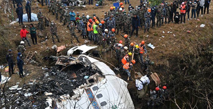 尼泊尔空难 飞机坠毁前机舱内画面曝光
