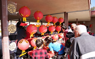 北郡中文学校兔年园游会再现台湾小吃和游戏