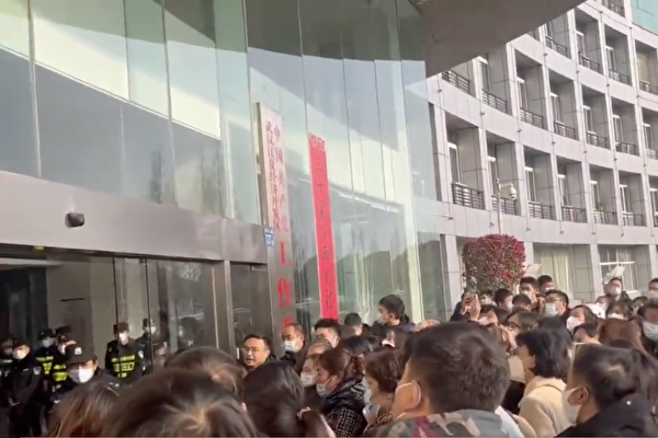 武汉数百居民抗议建垃圾处理厂 遭暴力清场