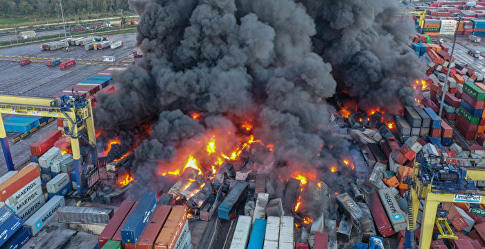 Photos: Turkey-Syria Earthquake Destroyed Dock and Caused Fire | Port | The Epoch Times