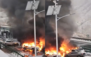 大雪中兰州30余车相撞部分起火 视频曝光