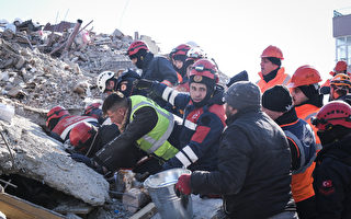 土耳其-叙利亚大地震遇难者超过2万