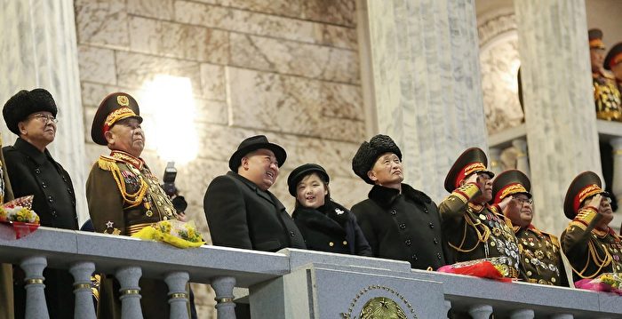 金正恩女儿频频亮相 引发“接班人”猜测