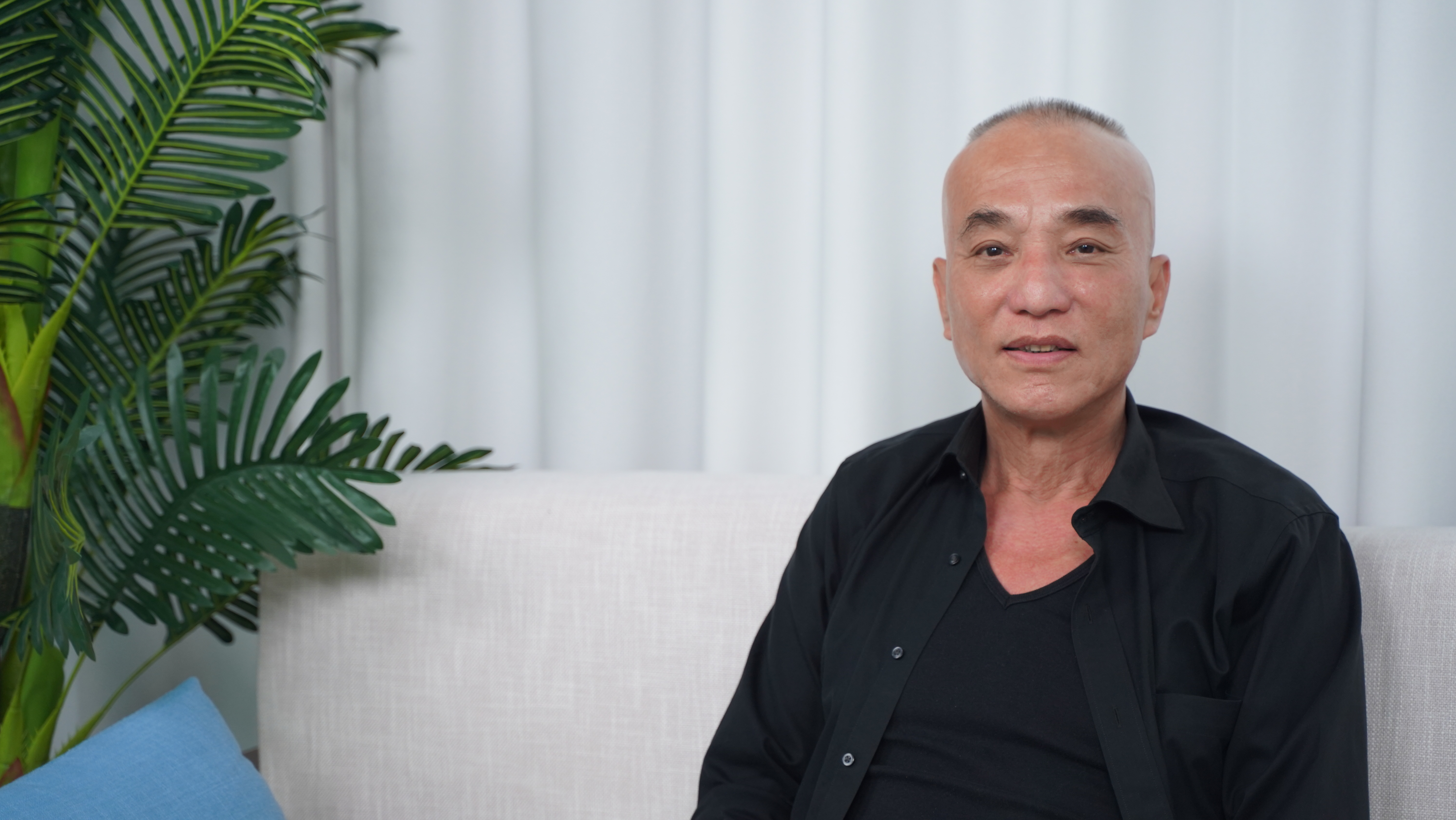 退休港商何哥認為,在這個時候出現《為甚麼會有人類》這篇文章,「可謂是一股清流,在當今的社會是起到當頭棒喝的威力!」(余鋼 /大紀元)