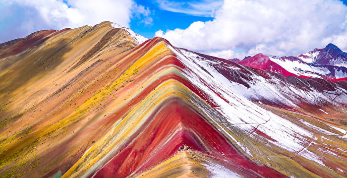 组图：地质奇观 秘鲁美丽迷人的彩虹山