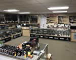 半島槍店店主:立法越多 買槍的人越多