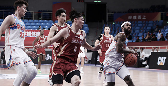 新疆男篮宣布退赛杠上中国篮协 引关注