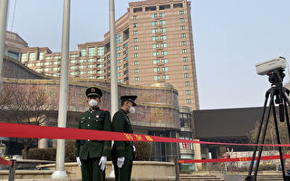 组图：中共两会 北京街头警察与摄影机监控