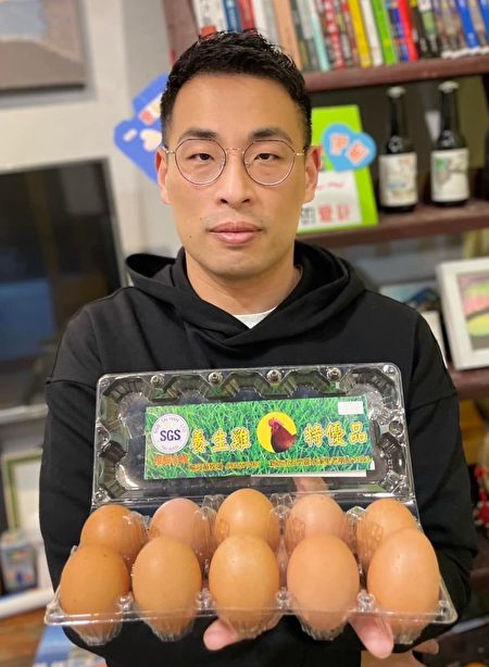 基隆市议员张秉钧送５千颗鸡蛋。
