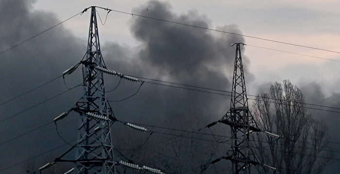 俄导弹袭击乌克兰多地 6人死亡 核电站断电