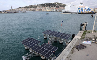 组图：法国塞特港装设首批漂浮太阳能装置