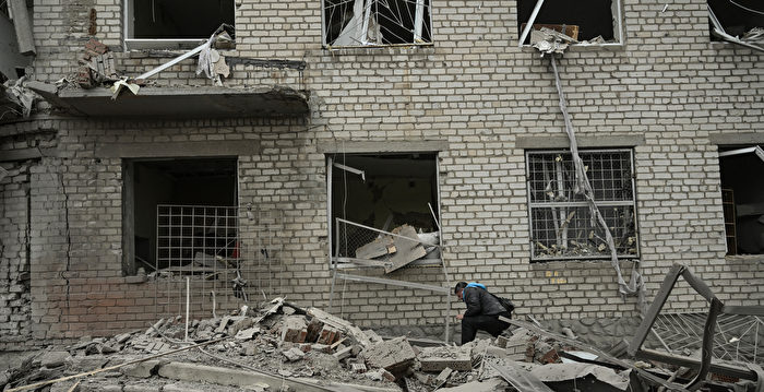 组图：俄军袭乌克兰斯洛维扬斯克 至少2人死亡