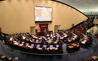 庄德利辞职后 多伦多市议会首次开会