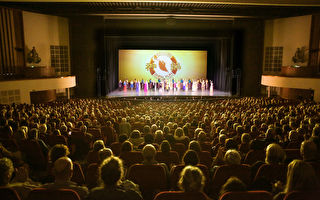 神韻比利時兩場大爆滿 觀眾讚天堂體驗