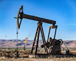 欧佩克+宣布日减产百万桶 油价飙升