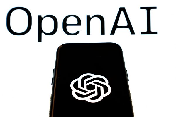 OpenAI 动荡 科技界有何反应？