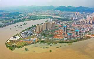 大陆华南十条河发生超警洪水 江西村镇被淹