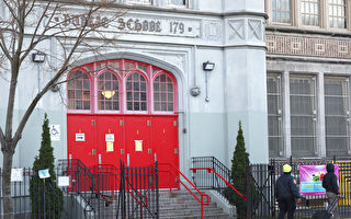 纽约市小学5月起锁前门 加强校园安全