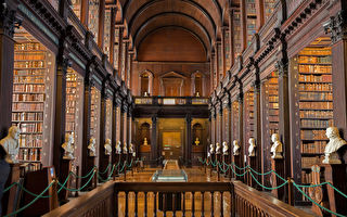 世界最大单室图书馆 藏20万册珍贵书籍