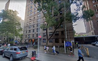 未裝窗戶護欄 曼哈頓政府樓3歲女童墜樓受傷
