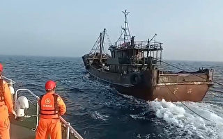 中國鐵殼漁船闖限制水域捕撈 台中海巡押返11人