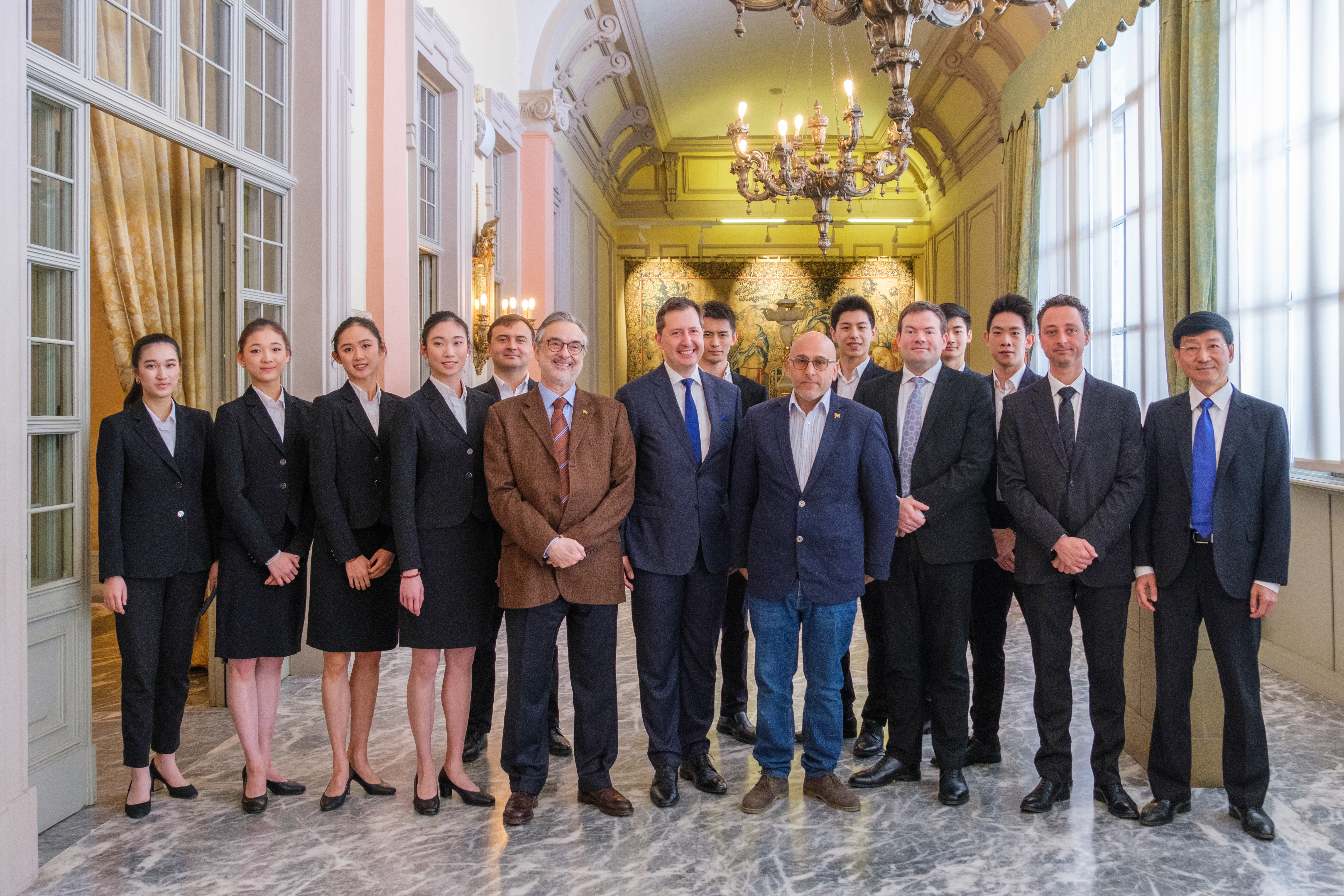 艾丽西亚·加尔扎（Alicia Garza） - 美国续航教育, image size:5925x3950