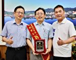 苗栗縣長表揚 全國模範勞工獲獎者翁明華