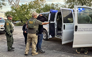 德州参议员批准法案 为非法越境制定新罪名