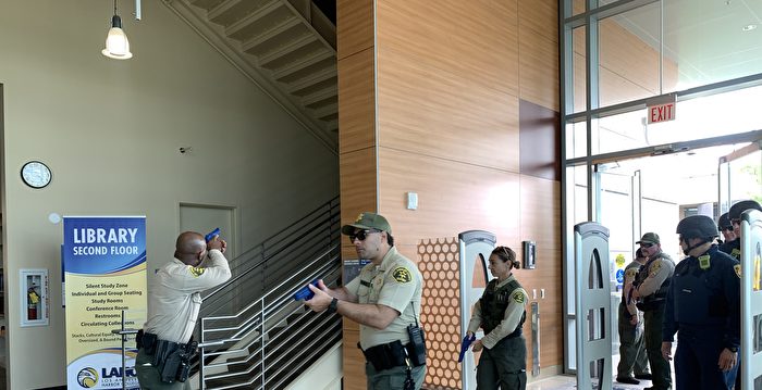 洛警方模拟校园枪击案 分享三招逃生法