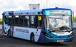 组图：英国首辆自动驾驶巴士 将在爱丁堡上路