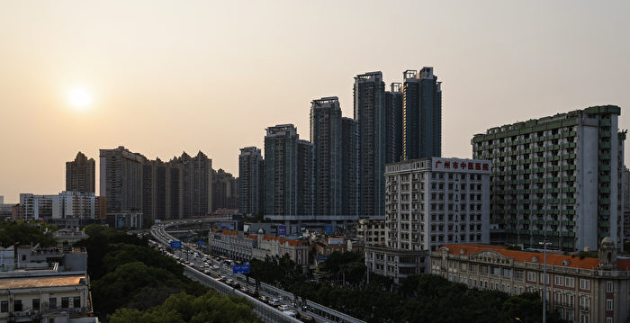 2022年中国金融房地产业高管年薪大降
