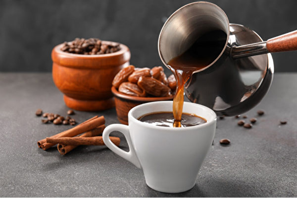 喝多少咖啡能改善视力？研究：喝对有效点才管用