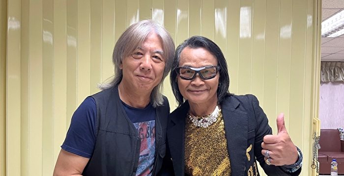 40年舞台人生首战 沈文程见伯乐李寿全紧紧相拥