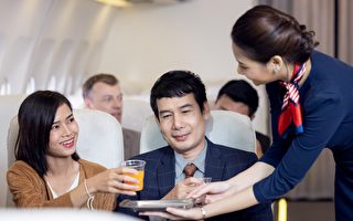 為什麼在坐飛機途中一定要喝一種汽水
