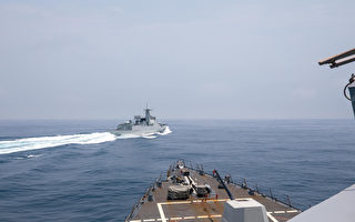 加拿大军舰与美军联合演习 穿越台湾海峡 