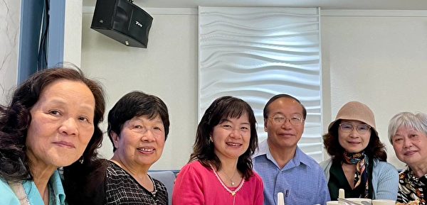 圖：6月3日中午，三聯市中華協會舉辦相聚餐會，同時迎接來溫哥華的空大老師毛金素和吳宗立教授。（朱國燕提供）