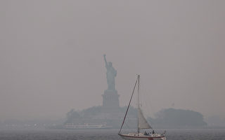 加拿大野火烟雾涌入 纽约市空气质量拉警报