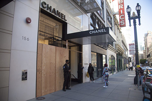 加州通过新法案 将禁止员工阻止商店窃贼