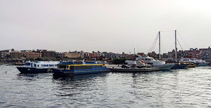 一艘游艇在埃及红海起火 3名英国游客失踪