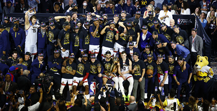 NBA：丹佛掘金队4:1战胜热火队 首夺总冠军