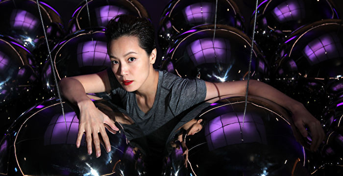 何韵诗录新歌 黄耀明偕李端娴担任监制